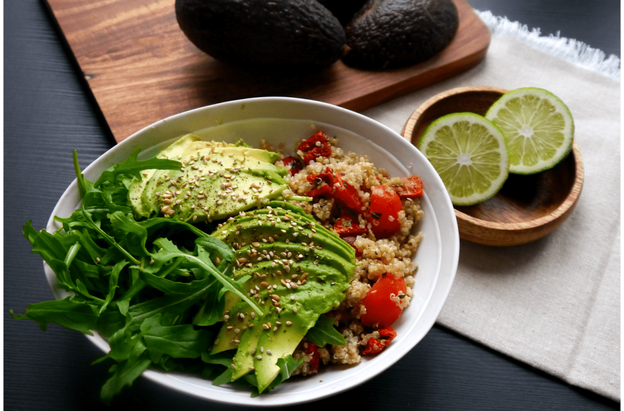 Salade quinoa et légumes healthy