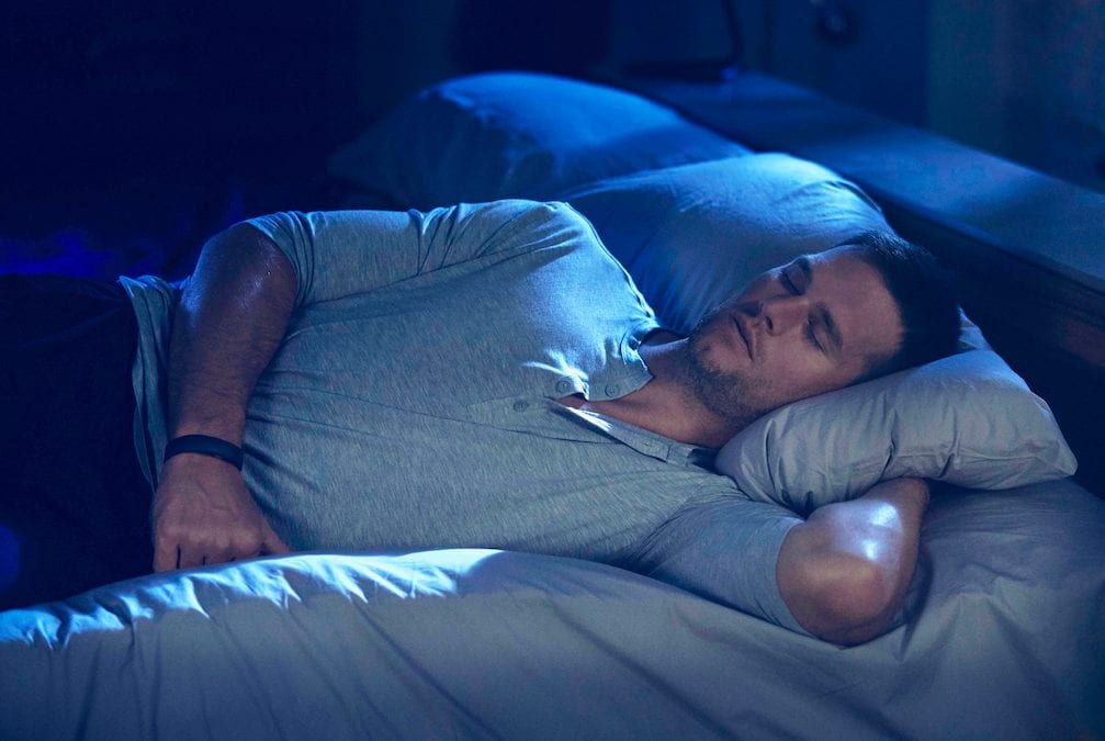 Tom Brady pour Under Armour porte un pyjama Athlete Sleepwear Recovery