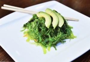 La délicieuse salade d'algue