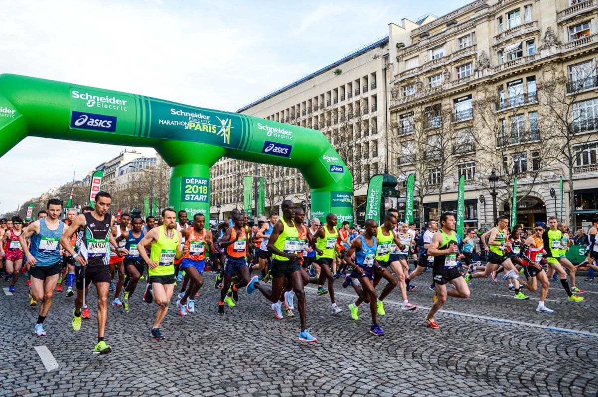 Marathon. Парижский марафон. Paris Marathon ASICS. Марафон ,TN. Марафон электро.