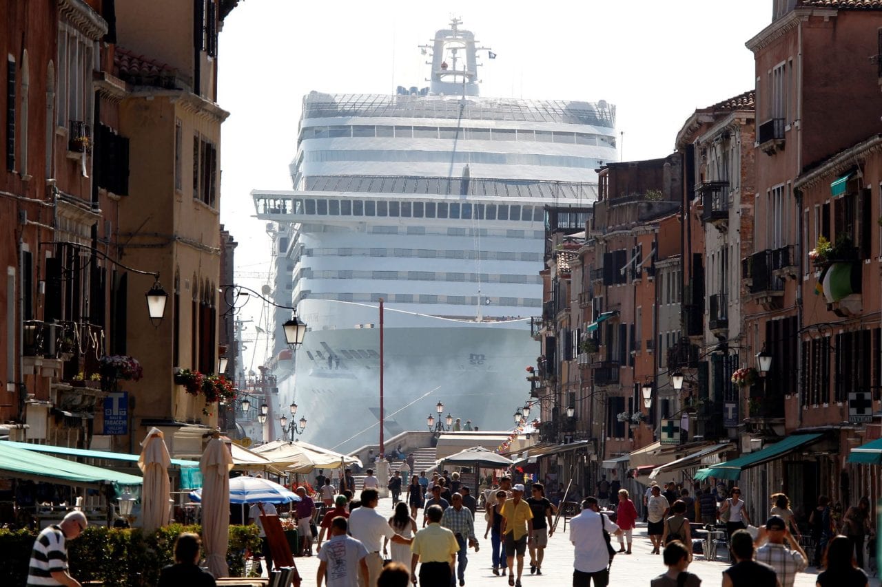 Le tourisme de masse est devenu ingérable dans certaines villes comme Venise