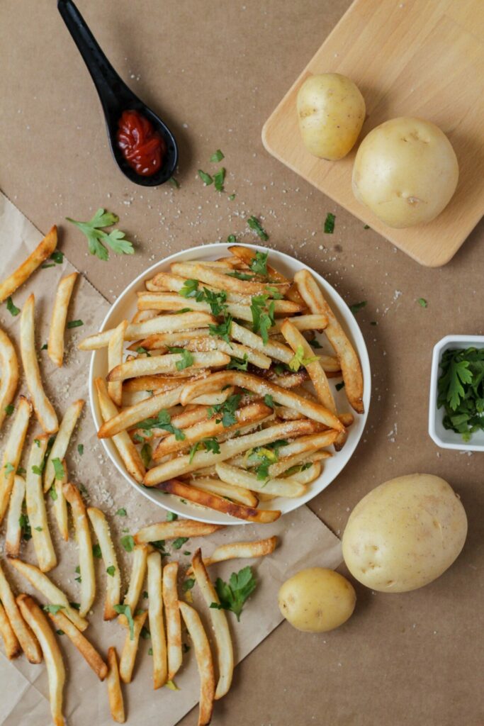 Les frites au four sont-elles meilleures pour la santé que les frites  conventionnelles ? Comment rendre vos frites plus saines ? - Nutri Pauquet  Centers